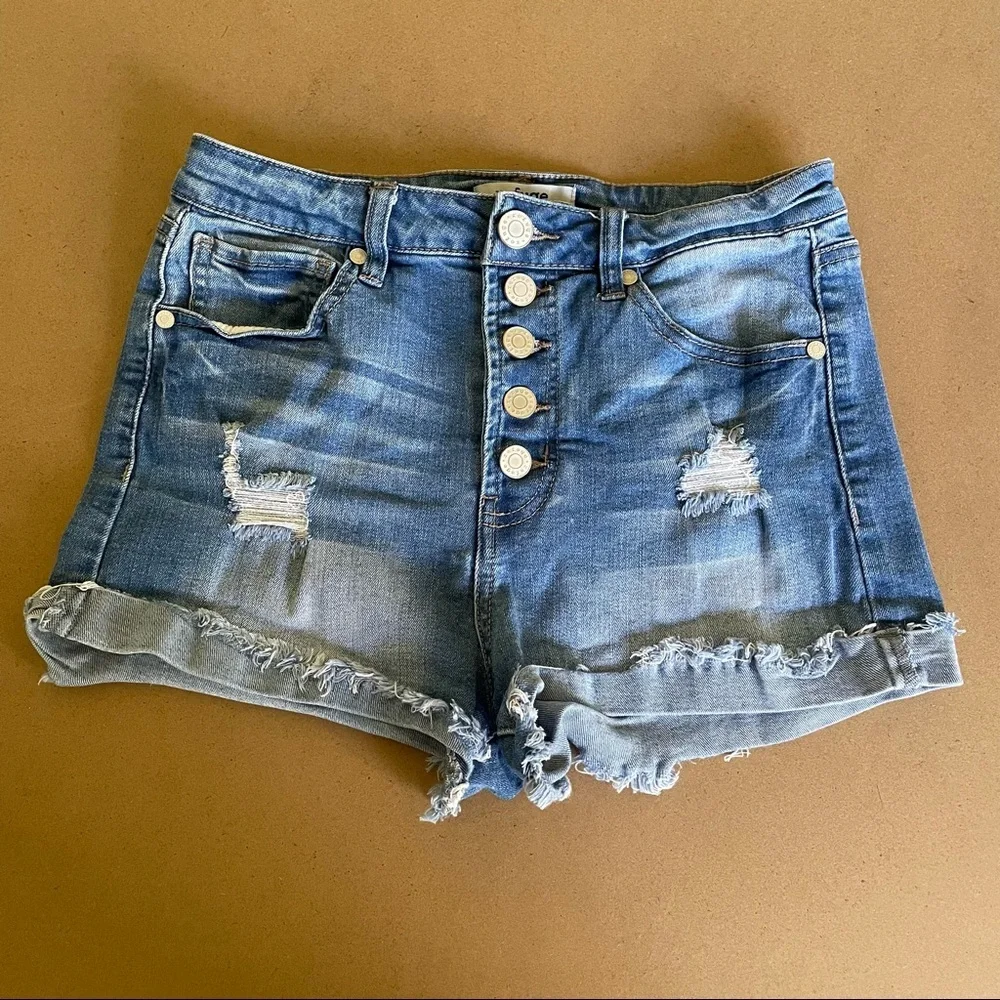 Refuge Distressed Jean Shorts - Picture 1 of 8
